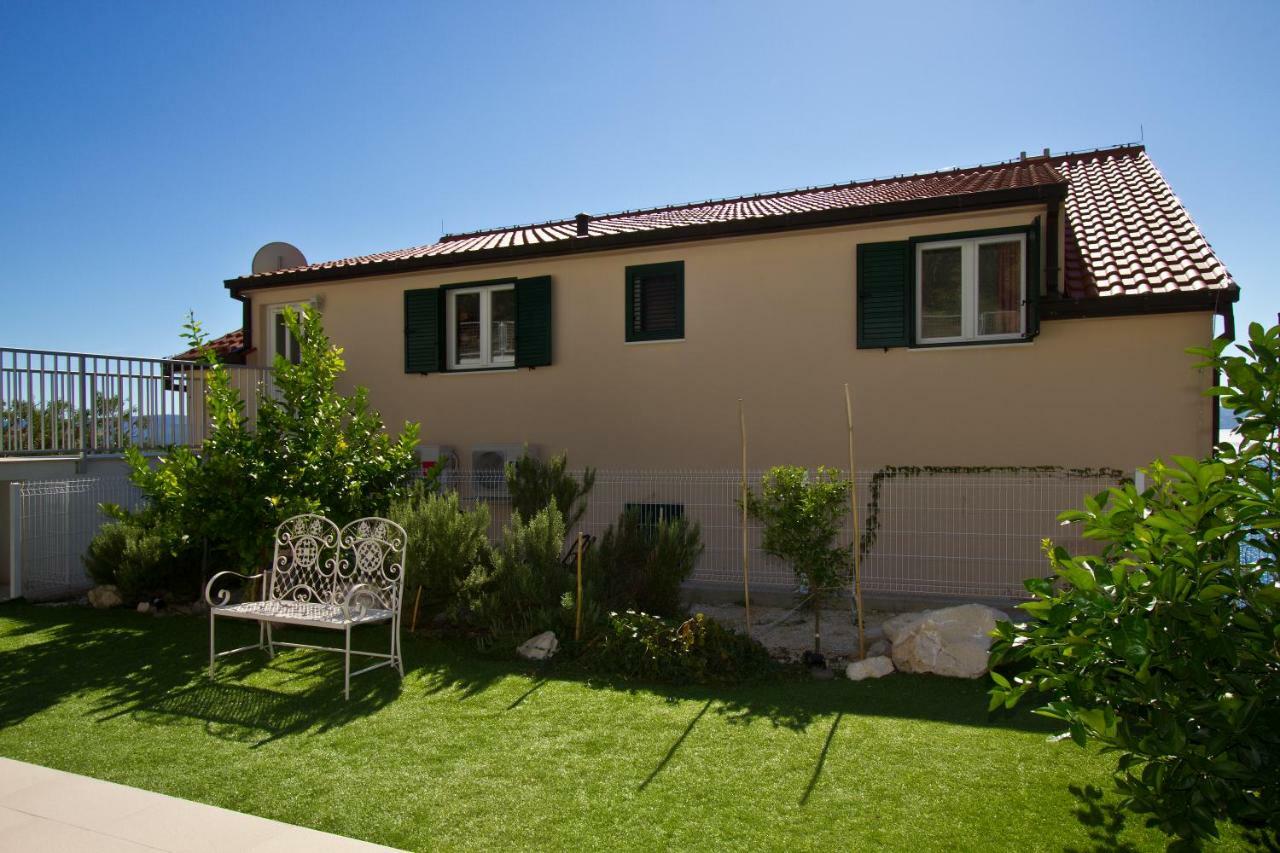 Villa Omis Michy - Family House For Big And Small Groups Exterior foto